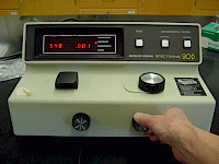 使用分光光度計比色杯需要注意什么?
使用分光光度計比色杯需要注意什么?